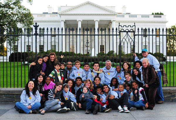 La Colmenita en las afueras de la Casa Blanca, Washington DC