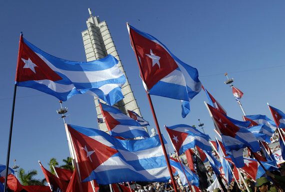 1ro de mayo-Plaza de la Revolución-banderas