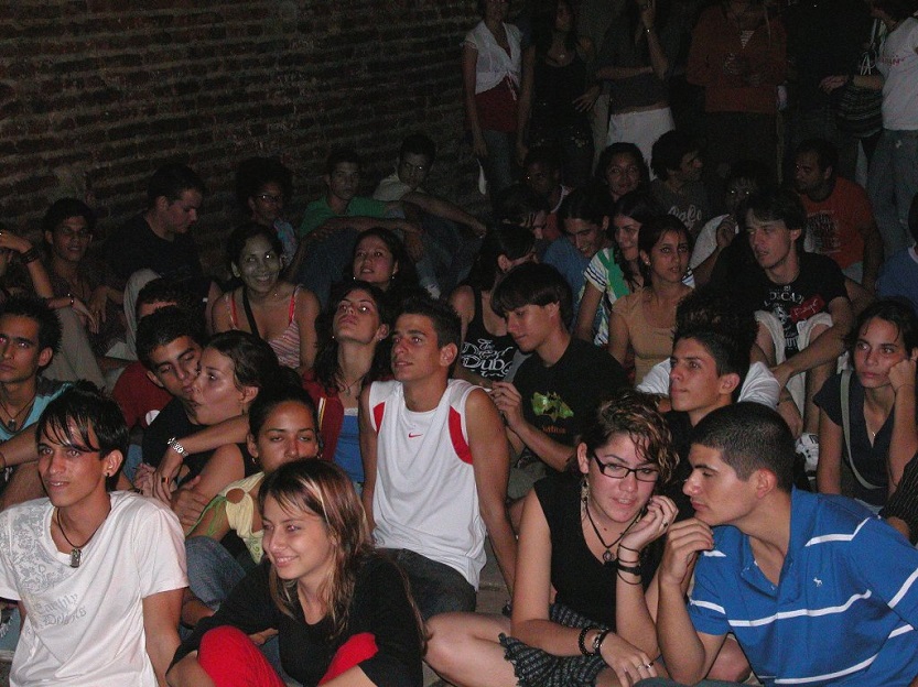 Los jóvenes-El Mejunje