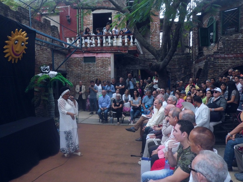 El Mejunje-centros culturales-artistas