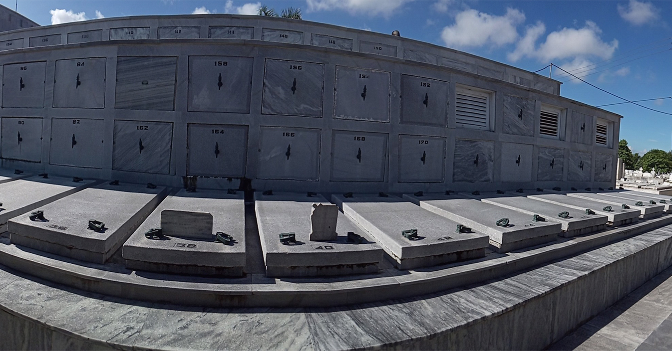Panteon Barbados Cementerio Colon