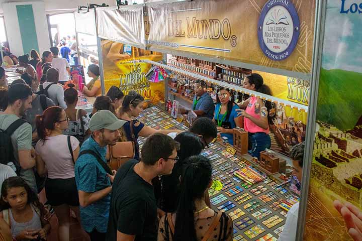 8-Feria del Libro