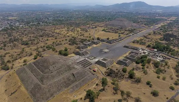 Ruinas aztecas de Teotihuacán-México