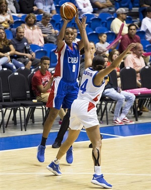 Liga Superior de Baloncesto - equipo femenino