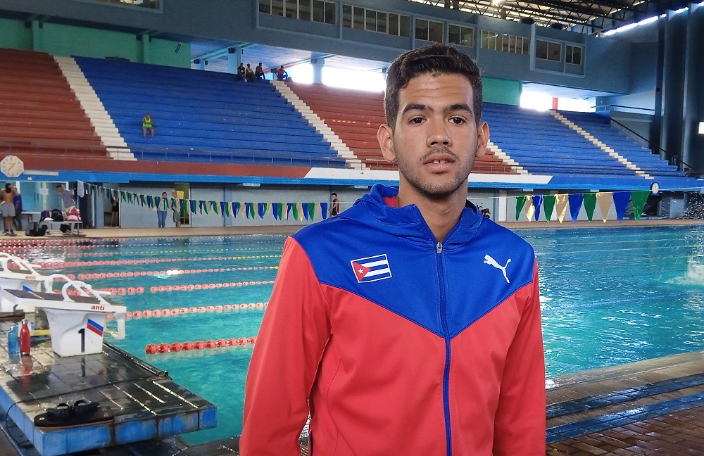 Espaldista Fermín Rodríguez, natación cubana 