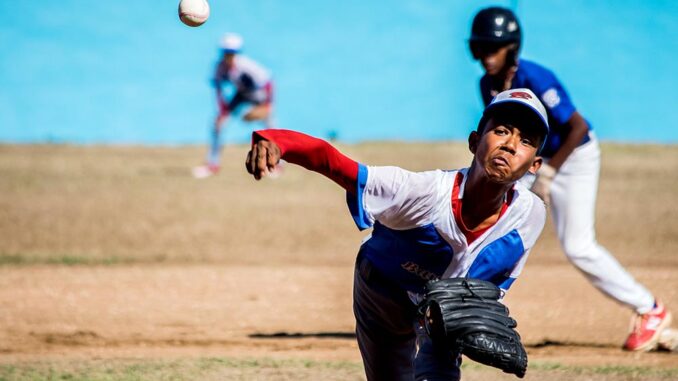 Luis Enrique Gourriel-béisbol 