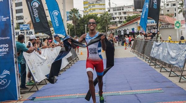 Alejandro Rodríguez triatlon Las Américas