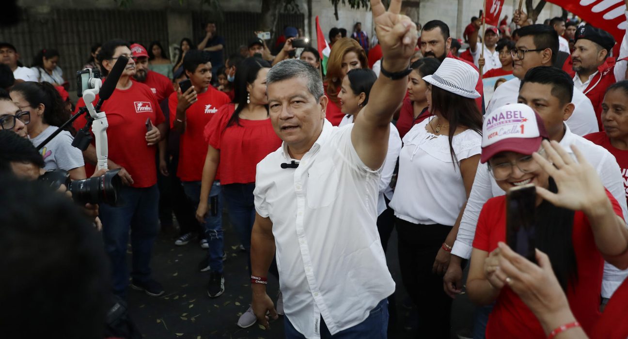 Candidatos de oposición en El Salvador 