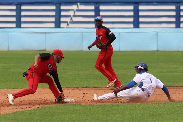 Industriales vs Santiago play off 2024