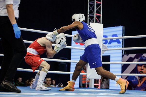 Cuba con dos finalistas en Mundial Juvenil de Boxeo 