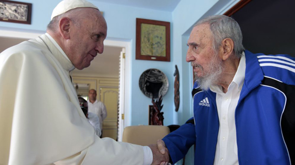 Fallece el papa Francisco, sumo pontífice que abrazó a Cuba