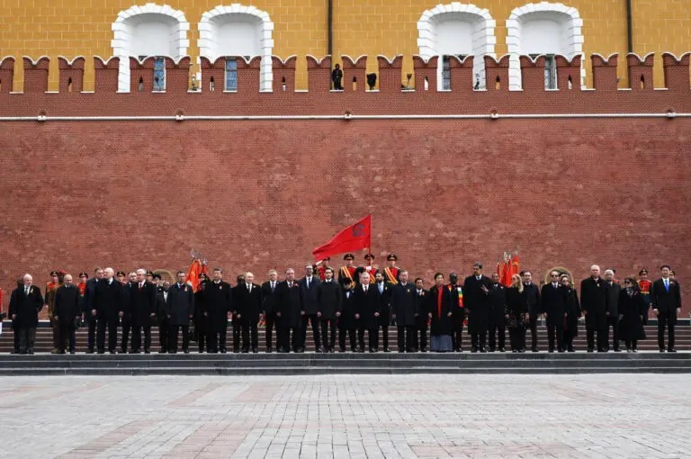 Gran desfile en Rusia conmemora el 80 aniversario de la victoria sobre el nazismo
