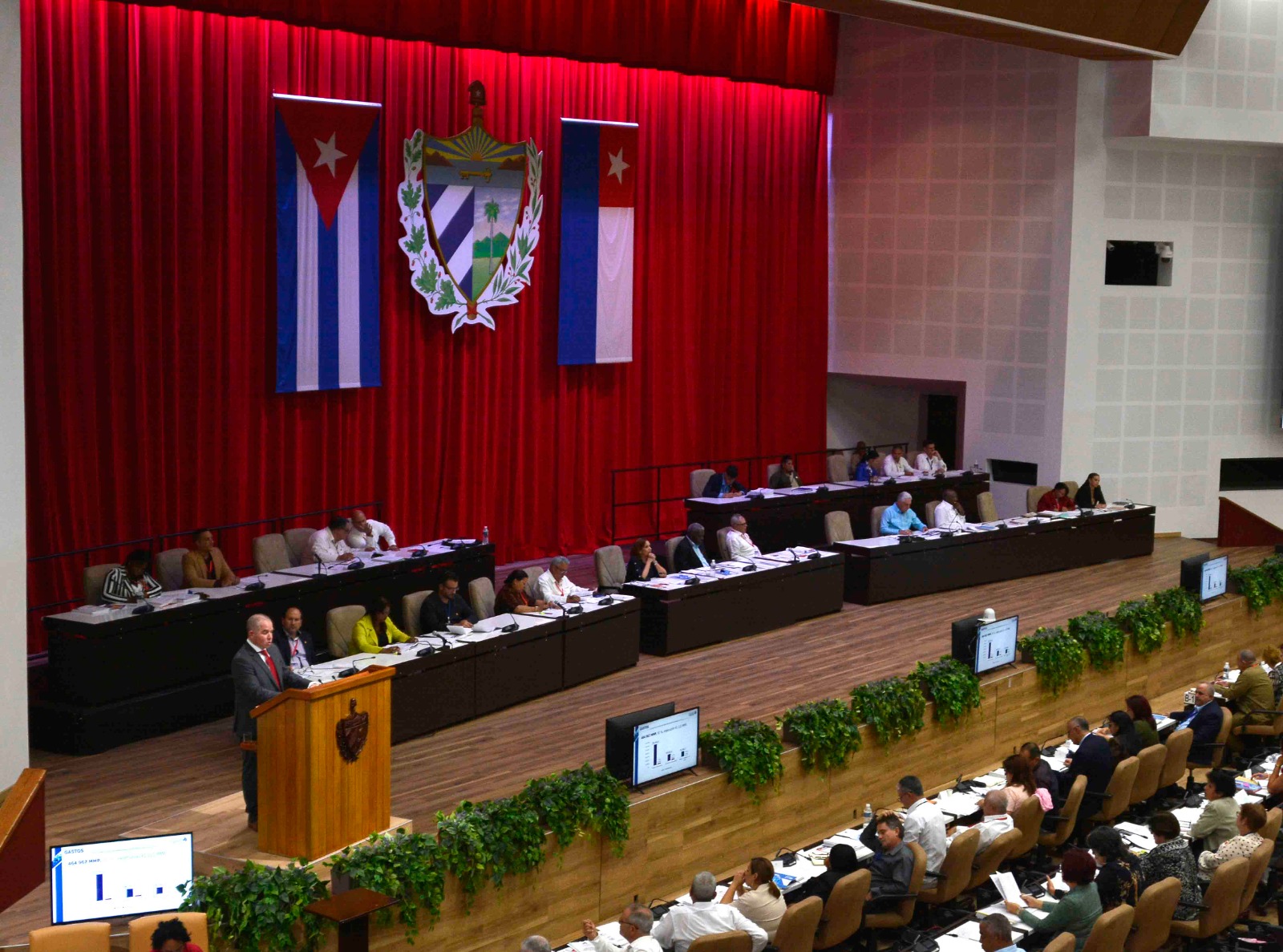 Continuidad de las comisiones a la Asamblea Continuidad de las comisiones a la Asamblea
