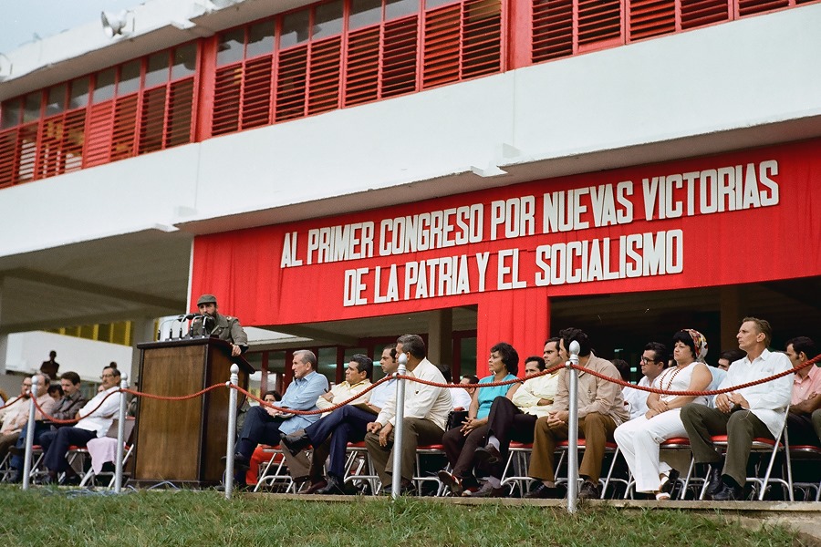 Fidel en la inauguración de la escuela formadora de maestros primarios Tania la Guerrillera el primero de septiembre de 1975 / Archivos de Guerrillero Fidel en la inauguración de la escuela formadora de maestros primarios Tania la Guerrillera el primero de septiembre de 1975 / Archivos de Guerrillero