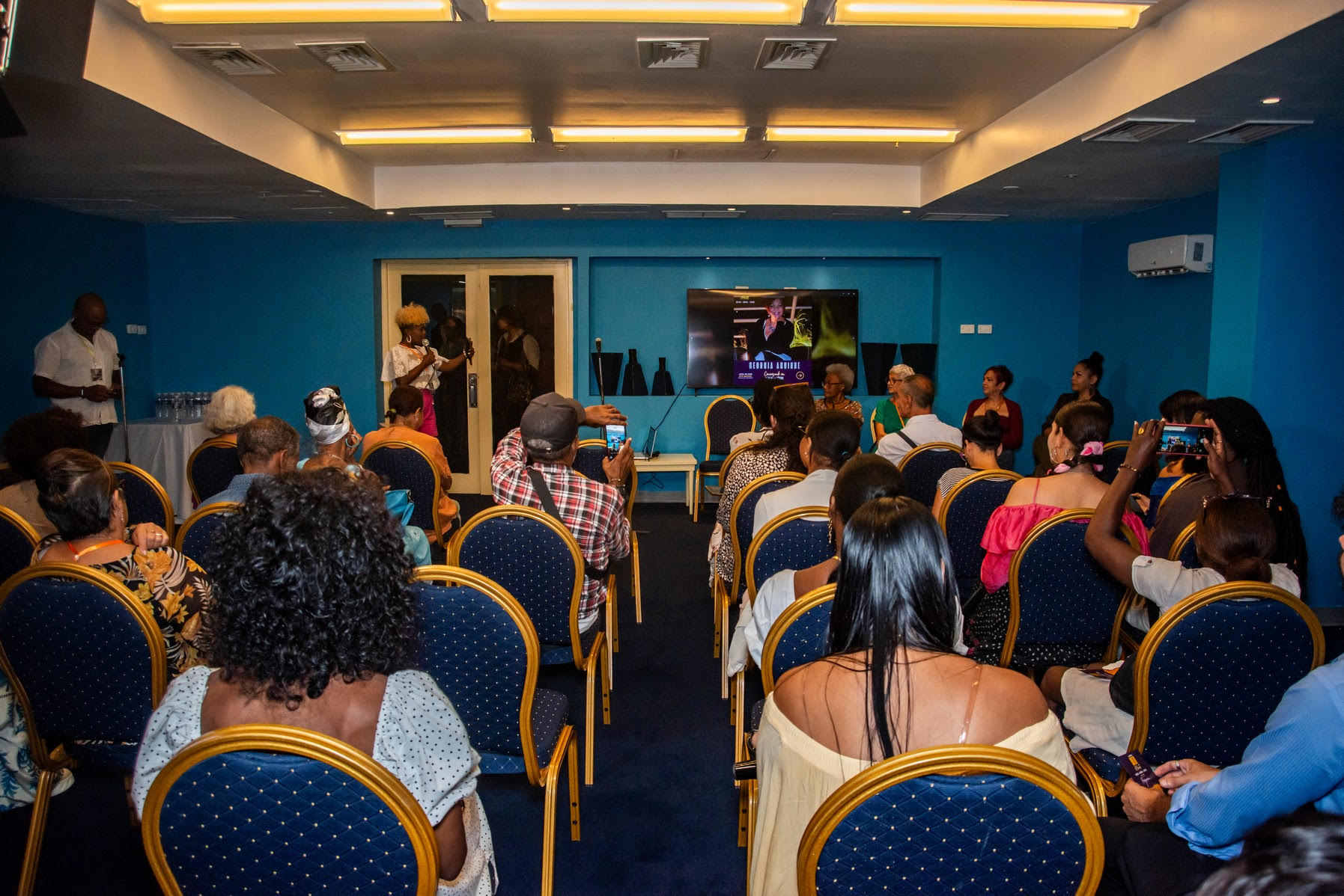 Celebran primera edición del evento Mujeres, Música y Medios Celebran primera edición del evento Mujeres, Música y Medios