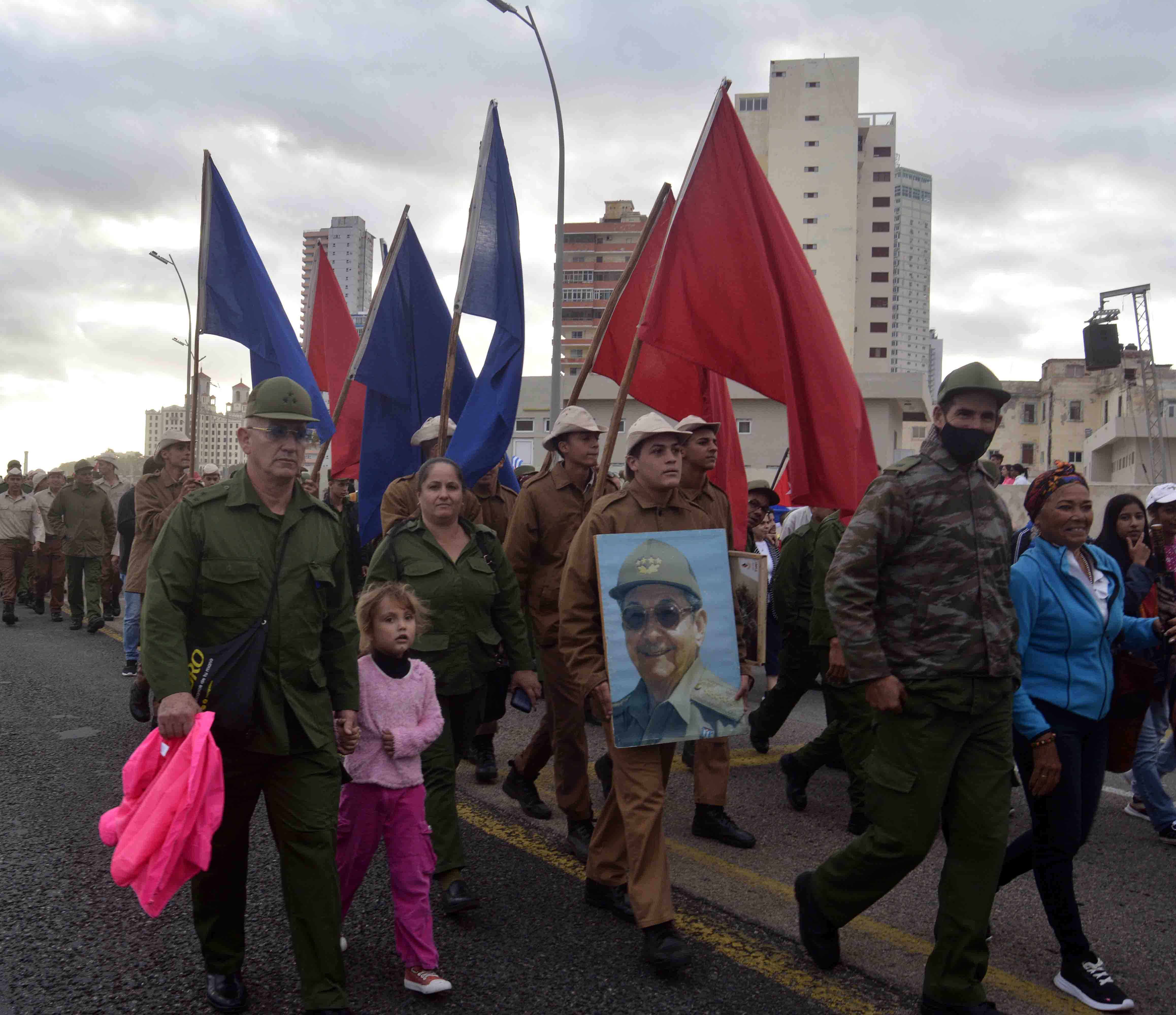 Marcha en la Tribuna Antimperialista por nuestros 32 combatientes caídos
