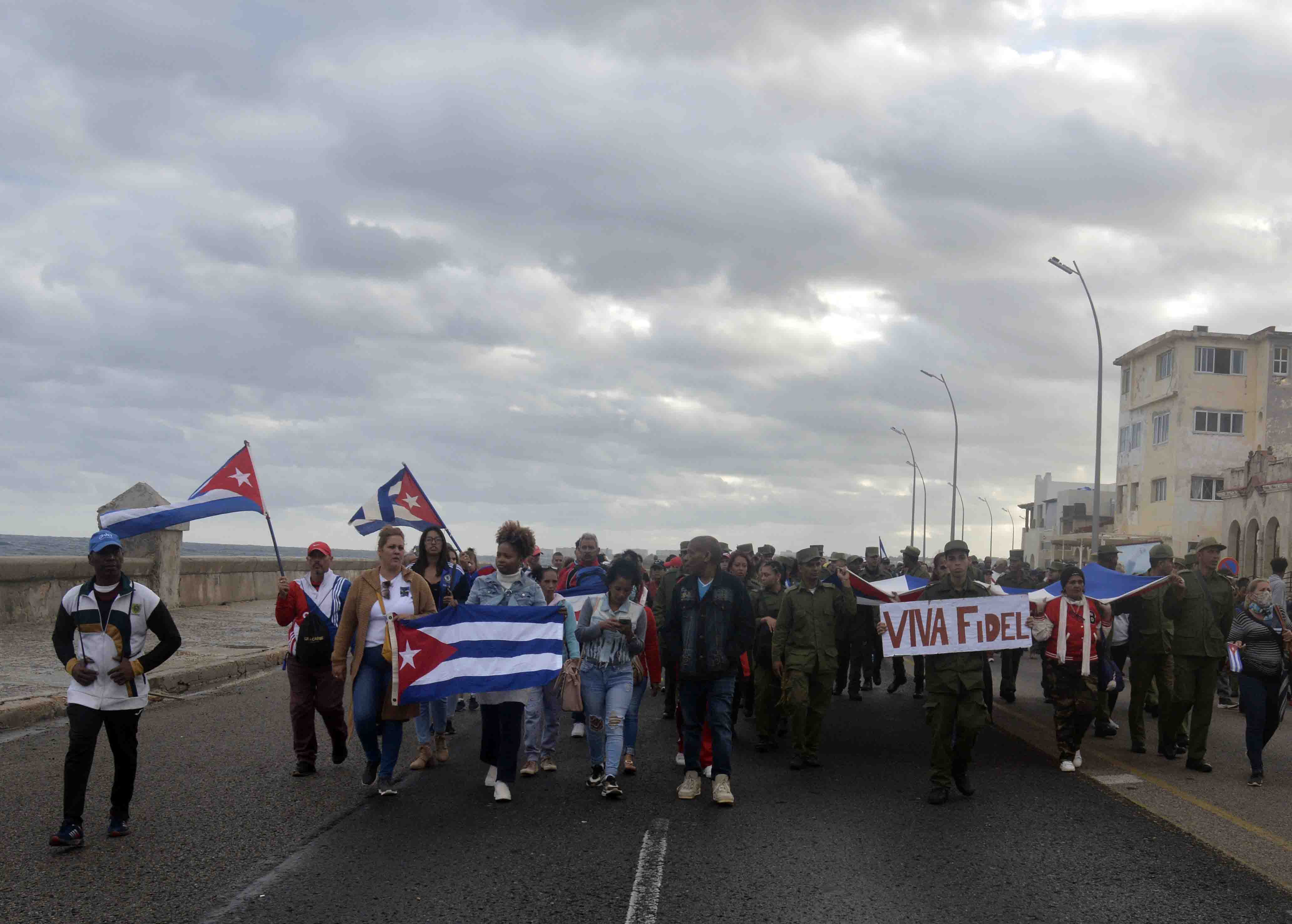Marcha en la Tribuna Antimperialista por nuestros 32 combatientes caídos