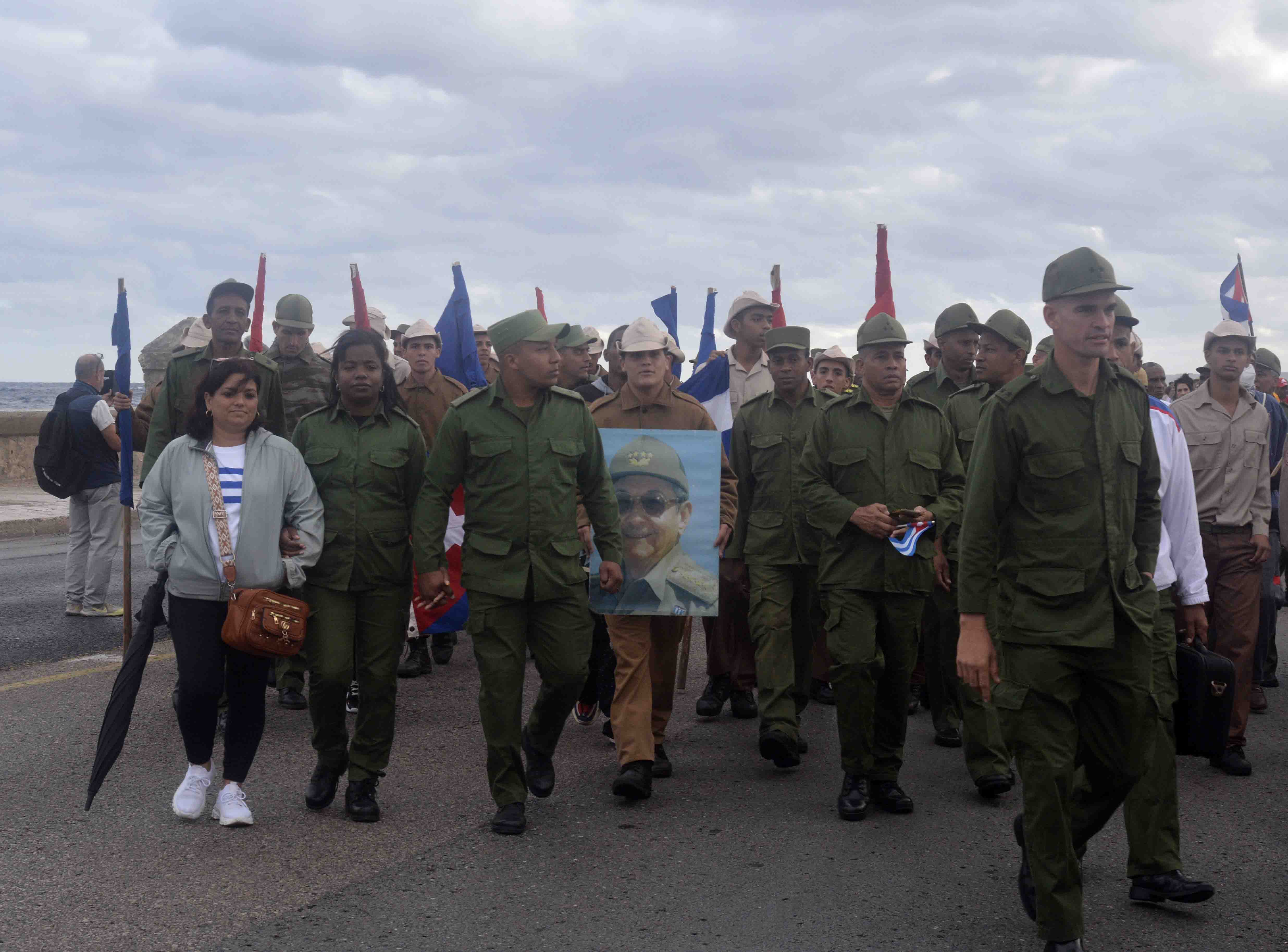 Marcha en la Tribuna Antimperialista por nuestros 32 combatientes caídos