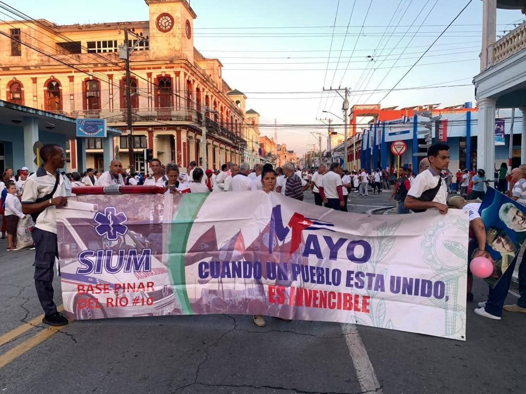 Desfile por el primero de mayo 